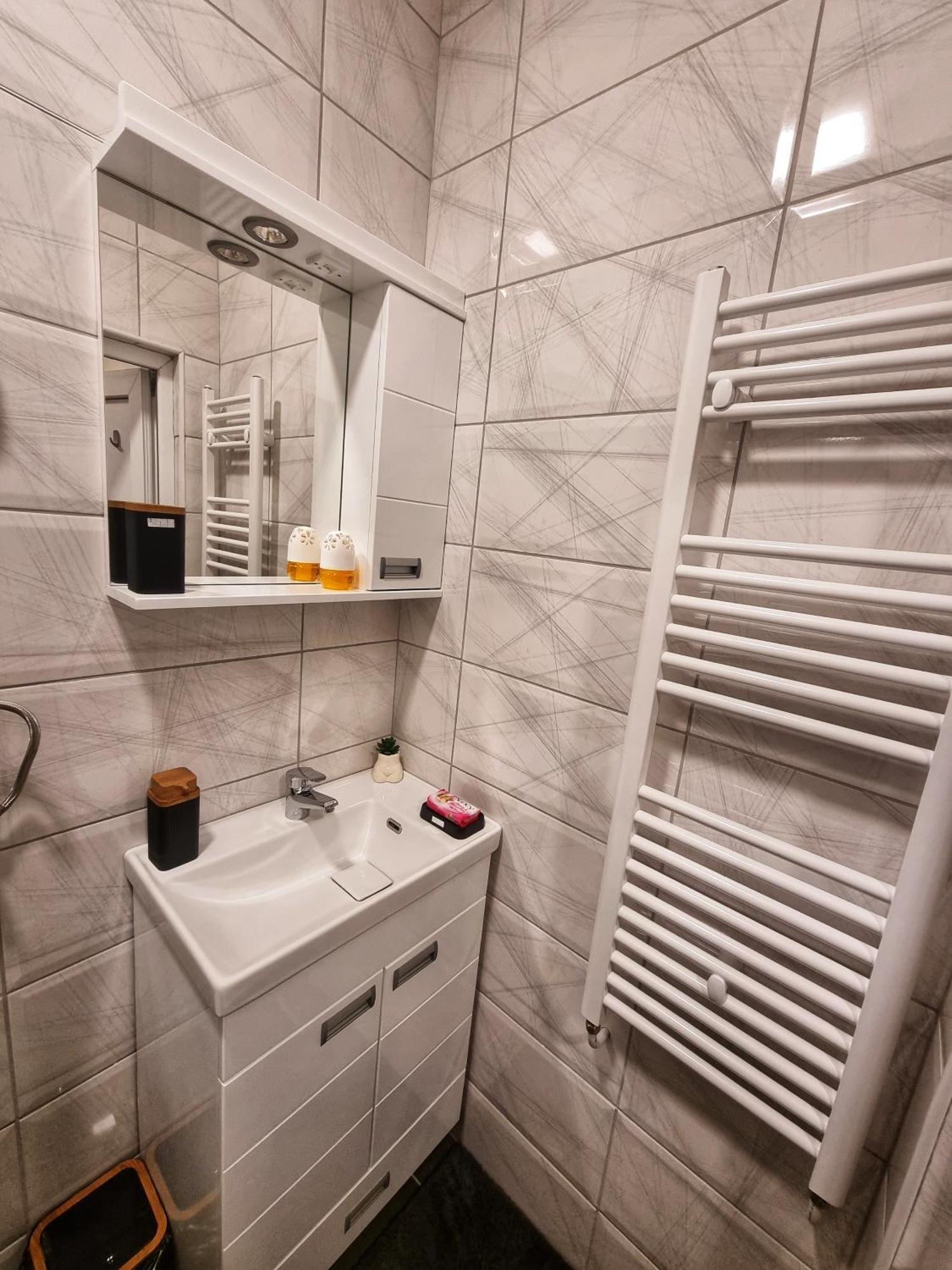 Dorce Apartmani Horgos Buitenkant foto