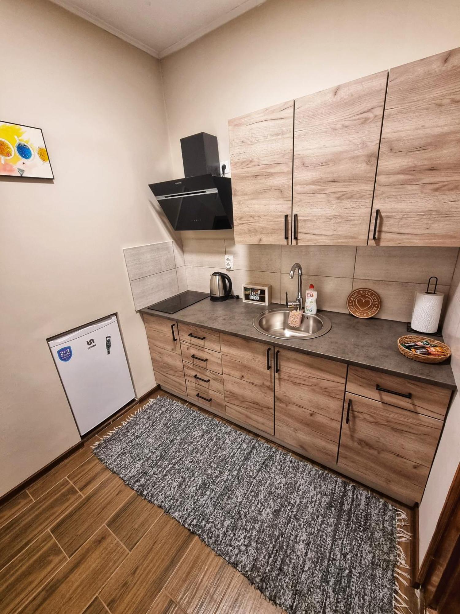 Dorce Apartmani Horgos Buitenkant foto
